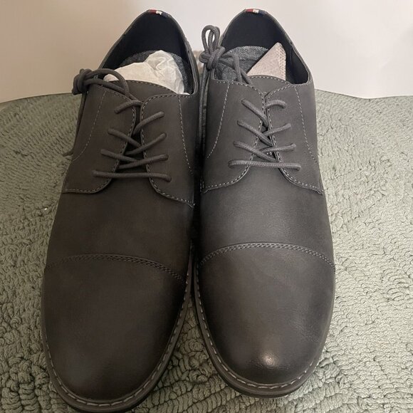Izod Mens Size 11.5M IKE Charcoal Cap Toe Oxfords New Men's Shoes Memory Foam - Picture 3 of 6